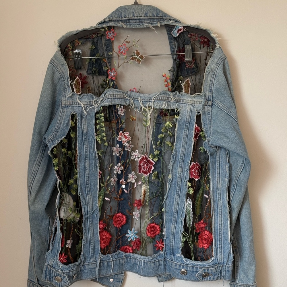 BERSHKA Denim Jacket old style, size: M - Picture 5 of 8